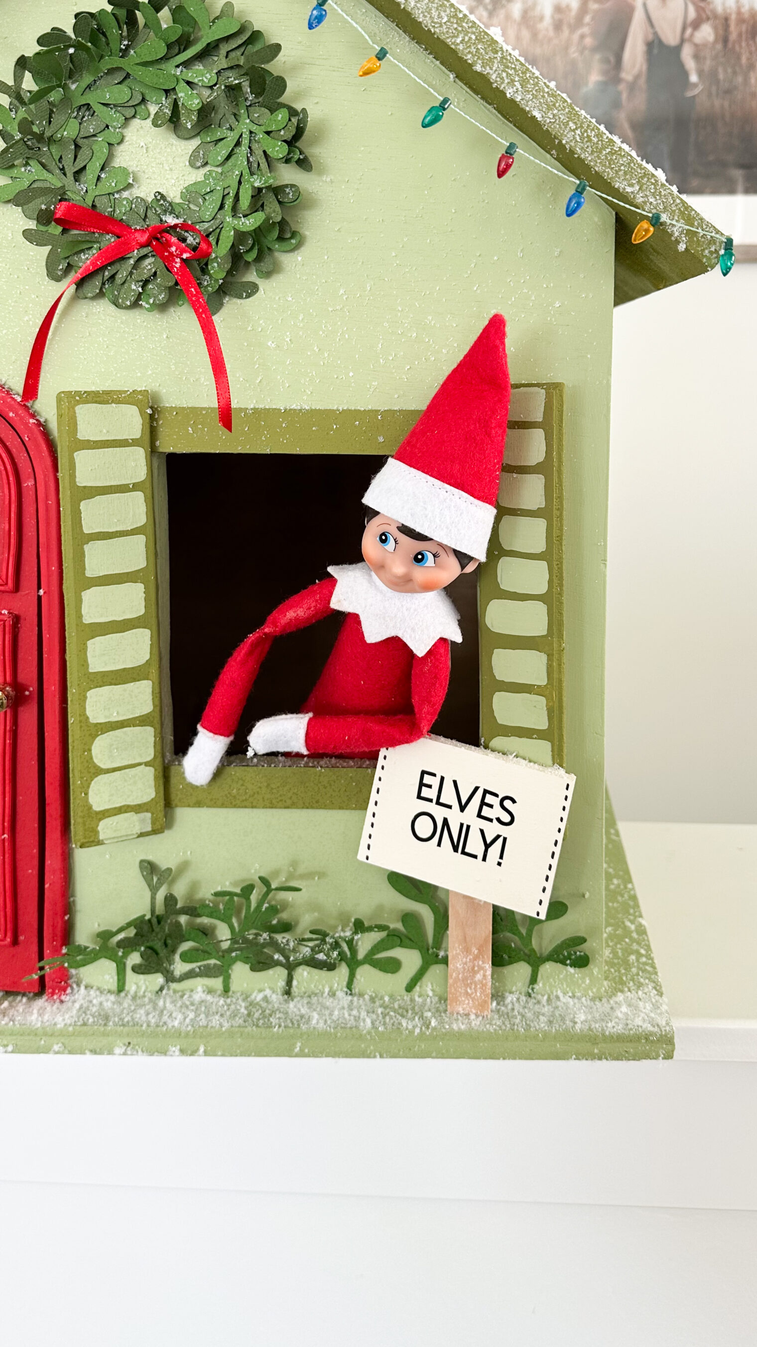 Elf Only Make a DIY Elf on the Shelf House Using Scrap Wood You Already Have ...